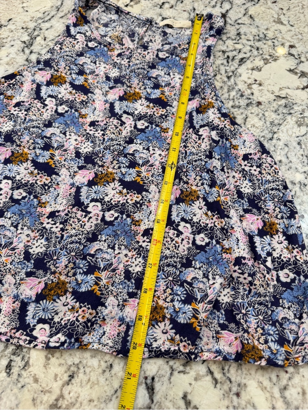 Elodie Floral High Neck Tank Top Navy Blue Rayon Sleeveless Blouse Size Large - Picture 6 of 7